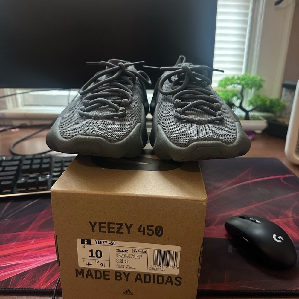 Adidas Yeezy 450 Gray Sneakers